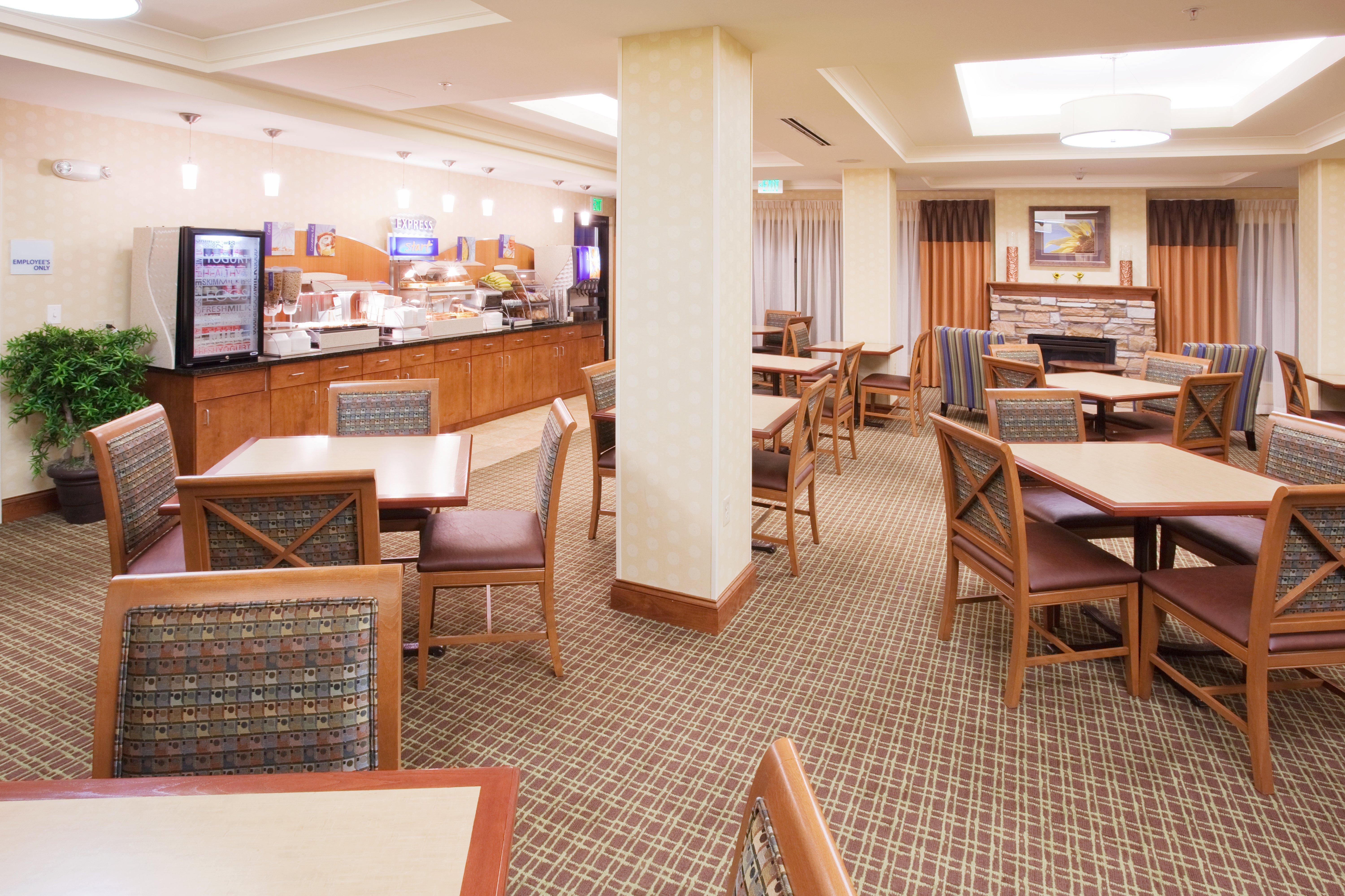 Holiday Inn Express & Suites Denver Airport By Ihg Exteriér fotografie